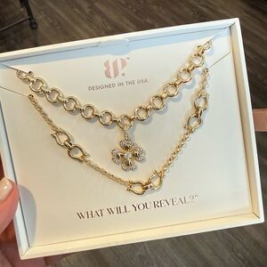 BP Clover Luxe - Luxe Gold Flower Pendant Layered Necklace -NEW